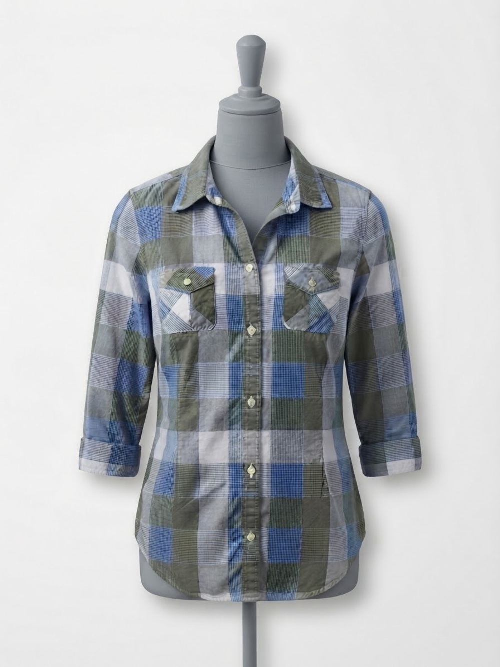 Women’s Blue and Olive Plaid Button-Down Shirt✨